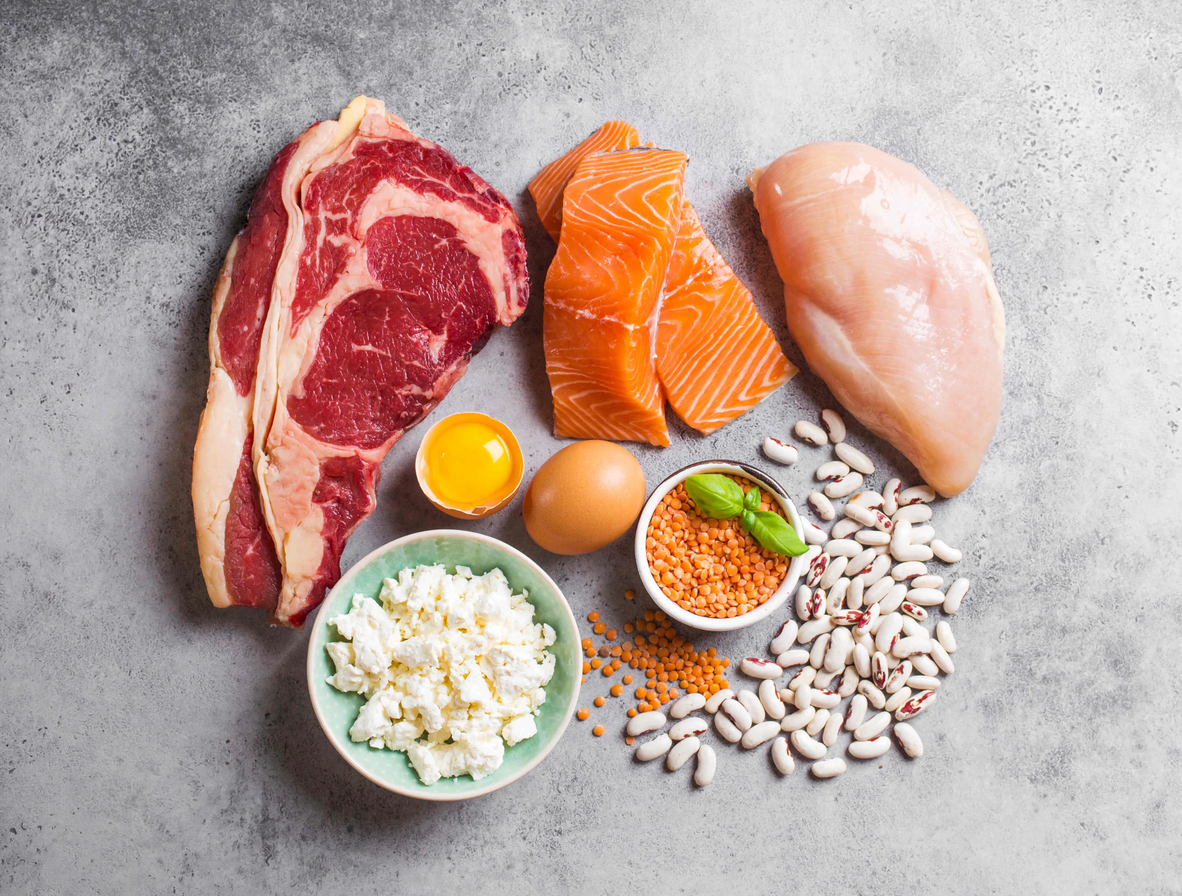 Proteinhaltige Lebensmittel Fleisch Lachs Eier Nüsse